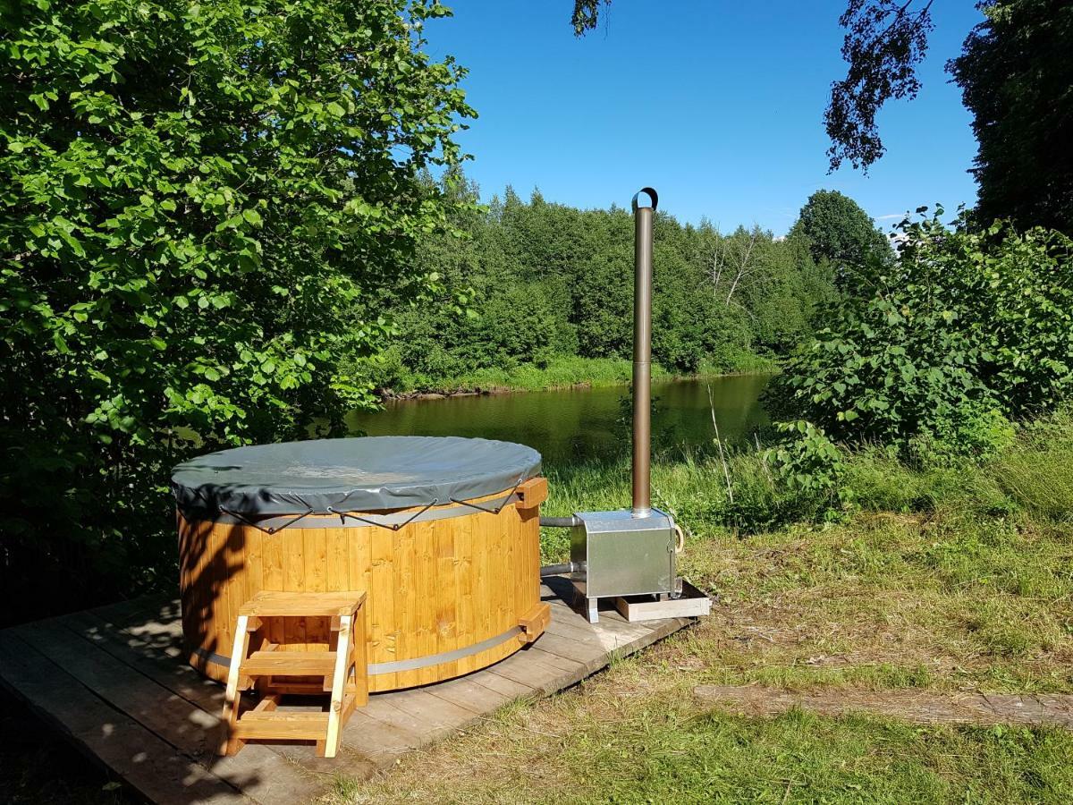 Soomaa Water Camp Otel Jõesuu Dış mekan fotoğraf